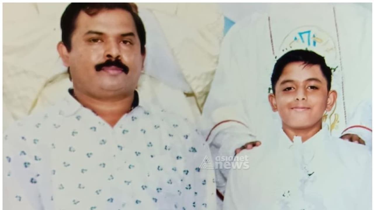 ബൈക്ക് സ്കോർപിയോയുമായി കൂട്ടിയിടിച്ചു; അച്ഛനും മകനും ദാരുണാന്ത്യം ബൈക്ക് സ്കോർപിയോയുമായി കൂട്ടിയിടിച്ചു; അച്ഛനും മകനും ദാരുണാന്ത്യം