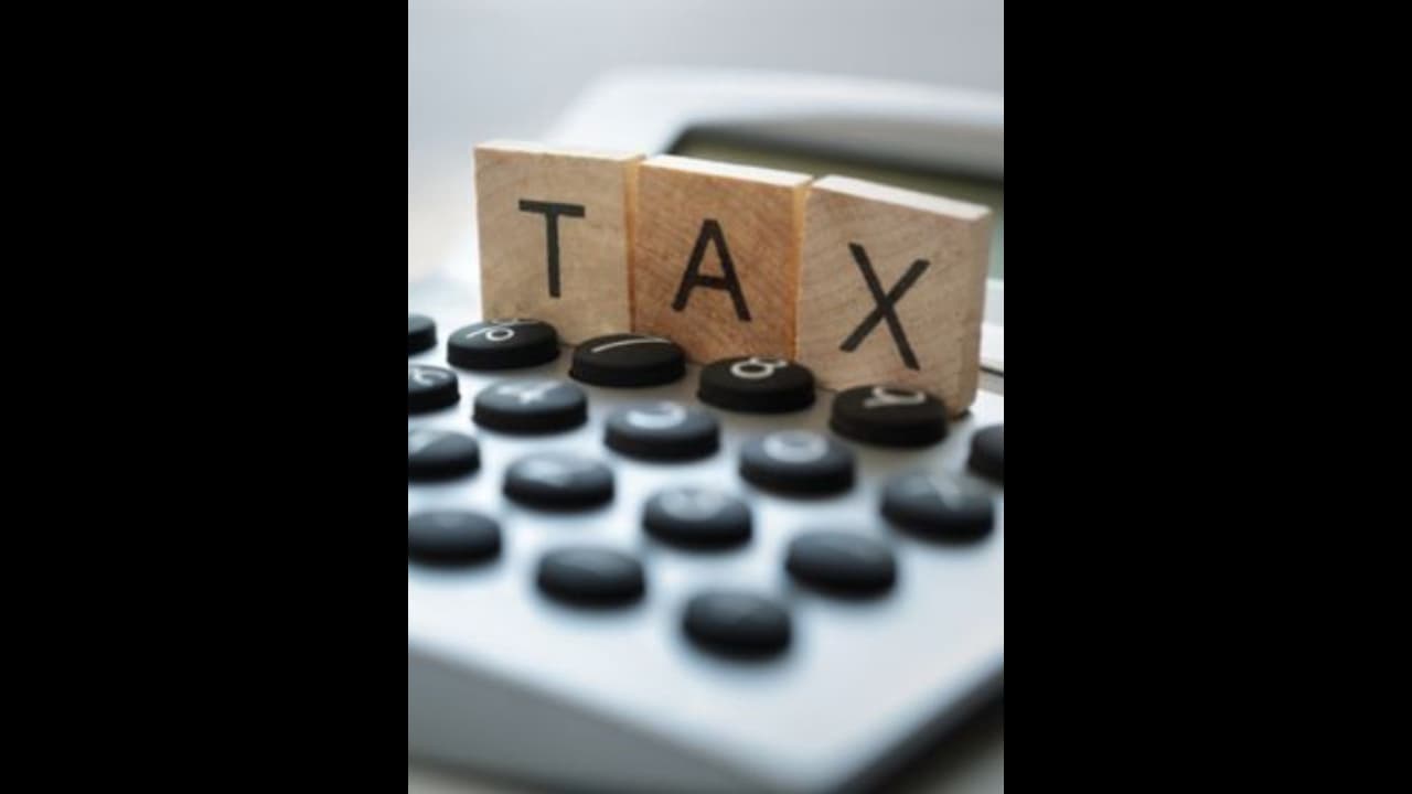 ಹೊಸ ತೆರಿಗೆ ಪದ್ಧತಿ ಆಯ್ಕೆ ಮಾಡಿಕೊಂಡವರಿಗೆ ಕೇಂದ್ರ ಬಜೆಟ್ನಲ್ಲಿ ಆದಾಯ ಮಿತಿ ಏರಿಕೆ? ಹೊಸ ತೆರಿಗೆ ಪದ್ಧತಿ ಆಯ್ಕೆ ಮಾಡಿಕೊಂಡವರಿಗೆ ಕೇಂದ್ರ ಬಜೆಟ್ನಲ್ಲಿ ಆದಾಯ ಮಿತಿ ಏರಿಕೆ?