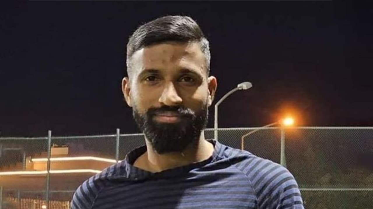 കുവൈത്ത് ദുരന്തം; നിധിൻ ജനുവരിയിൽ നാട്ടിൽ വന്നു മടങ്ങി, ദുരന്തത്തിൽ മരിച്ചവരിൽ കണ്ണൂർ വയക്കര സ്വദേശിയും കുവൈത്ത് ദുരന്തം; നിധിൻ ജനുവരിയിൽ നാട്ടിൽ വന്നു മടങ്ങി, ദുരന്തത്തിൽ മരിച്ചവരിൽ കണ്ണൂർ വയക്കര സ്വദേശിയും