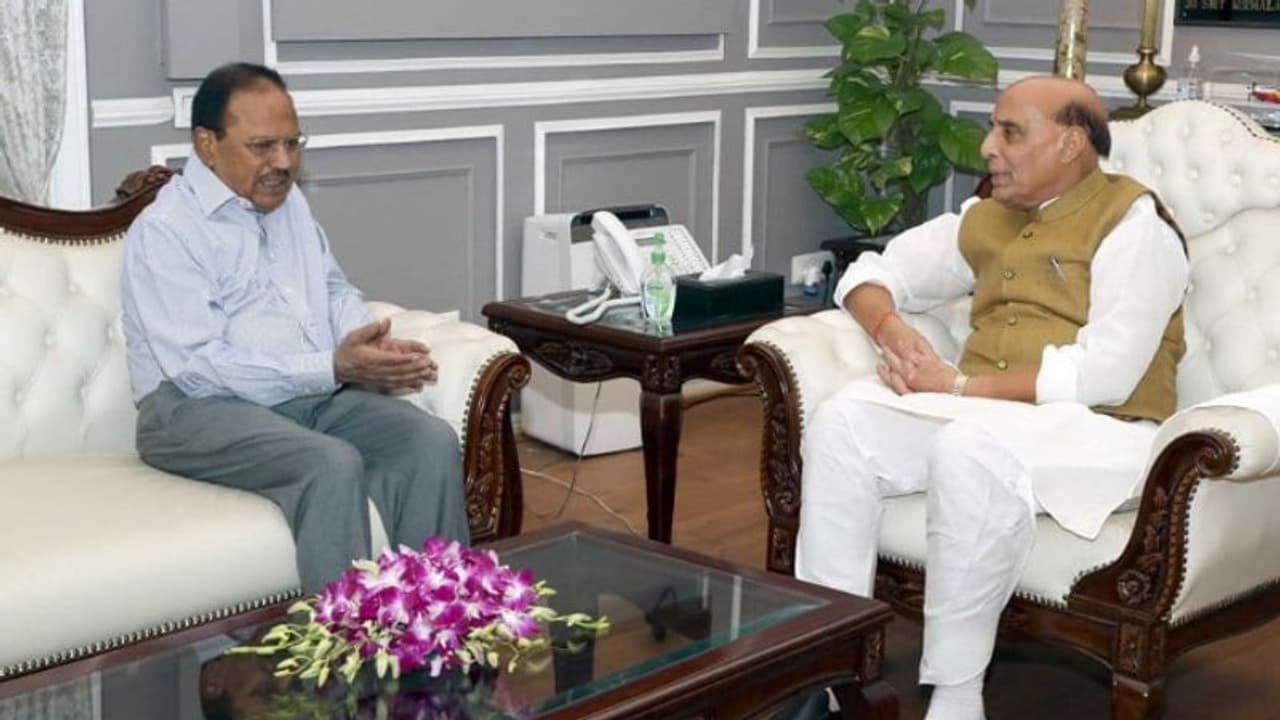 മൂന്നാം ഊഴം; ദേശീയ സുരക്ഷാ ഉപദേഷ്ഠാവായി അജിത് ഡോവല് തുടരും; രാജ് നാഥ് സിങുമായി കൂടിക്കാഴ്ച മൂന്നാം ഊഴം; ദേശീയ സുരക്ഷാ ഉപദേഷ്ഠാവായി അജിത് ഡോവല് തുടരും; രാജ് നാഥ് സിങുമായി കൂടിക്കാഴ്ച