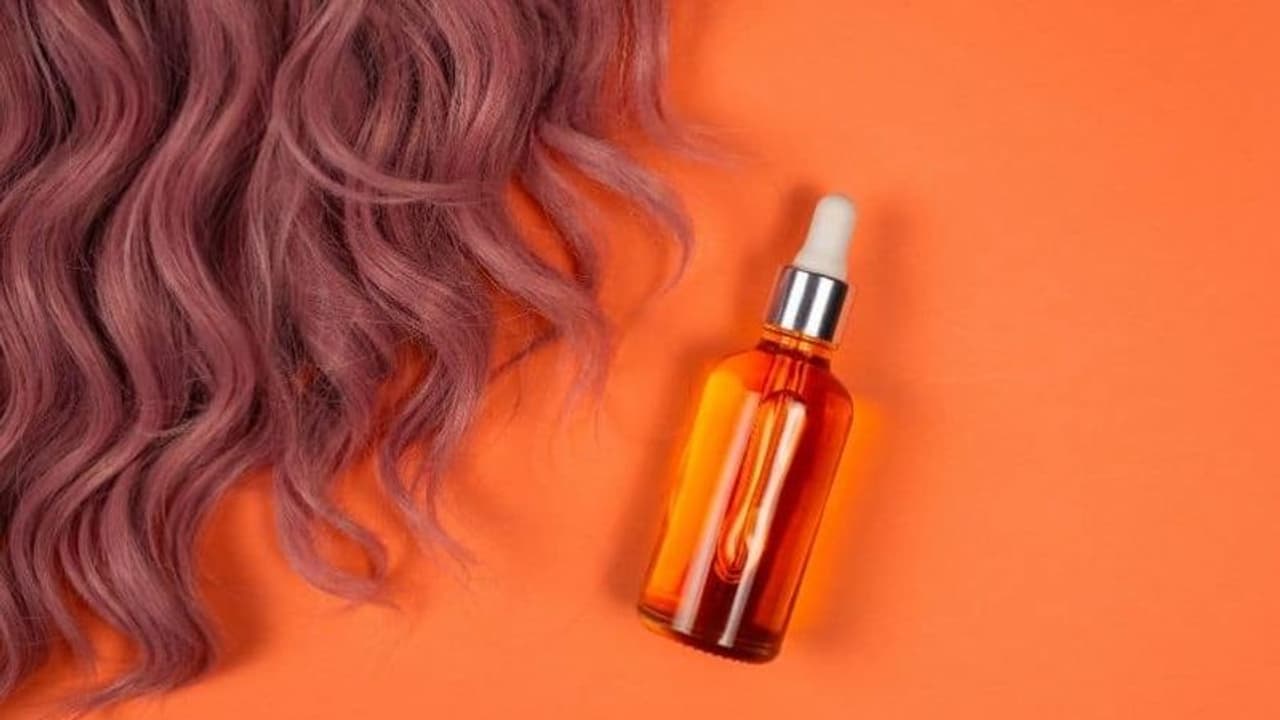 മുടികൊഴിച്ചിലും താരനും അകറ്റാൻ ഗ്ലിസറിൻ ; ഉപയോഗിക്കേണ്ട വിധം മുടികൊഴിച്ചിലും താരനും അകറ്റാൻ ഗ്ലിസറിൻ ; ഉപയോഗിക്കേണ്ട വിധം