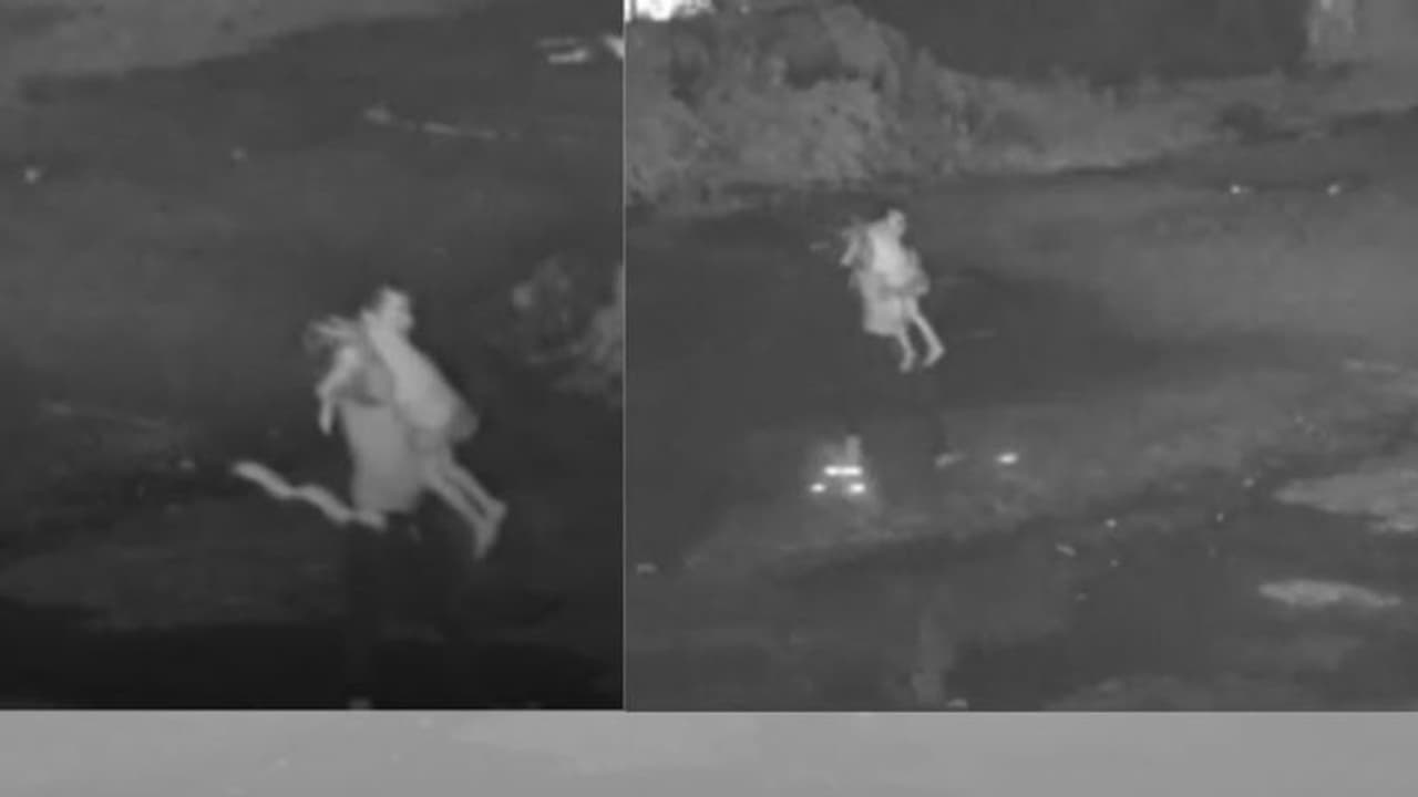 ಮಲಗಿದ್ದ 6ರ ಪೋರಿಯನ್ನು ಹೊತ್ತೊಯ್ದು ರೇಪ್ಗೈದು ಕೊಂದ ಟ್ರಕ್ ಡ್ರೈವರ್ ಮಲಗಿದ್ದ 6ರ ಪೋರಿಯನ್ನು ಹೊತ್ತೊಯ್ದು ರೇಪ್ಗೈದು ಕೊಂದ ಟ್ರಕ್ ಡ್ರೈವರ್