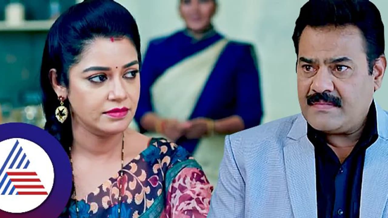 ಅಮೃತಧಾರೆ: ಎಲ್ಲೆಲ್ಲೂ ಚಿಕನ್, ಭೂಮಿಕಾ ಸೇಡಿನ ಜ್ವಾಲೆಗೆ ತತ್ತರಿಸಿದ ಡುಮ್ಮ ಸರ್! ಅಮೃತಧಾರೆ: ಎಲ್ಲೆಲ್ಲೂ ಚಿಕನ್, ಭೂಮಿಕಾ ಸೇಡಿನ ಜ್ವಾಲೆಗೆ ತತ್ತರಿಸಿದ ಡುಮ್ಮ ಸರ್!