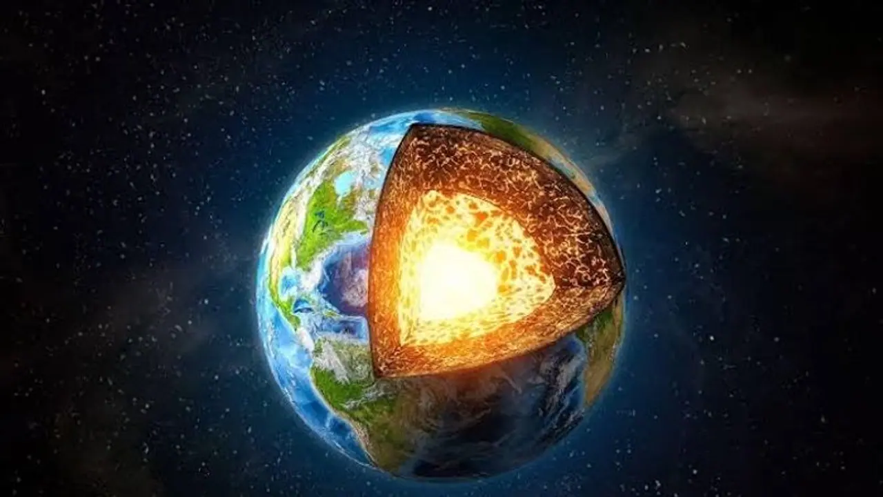 திடீரென மெதுவாகச் சுத்தும் பூமியின் உட்கரு! 2010 லயே இப்படி ஆகிருச்சாம்! காரணம் என்ன தெரியுமா? திடீரென மெதுவாகச் சுத்தும் பூமியின் உட்கரு! 2010 லயே இப்படி ஆகிருச்சாம்! காரணம் என்ன தெரியுமா?