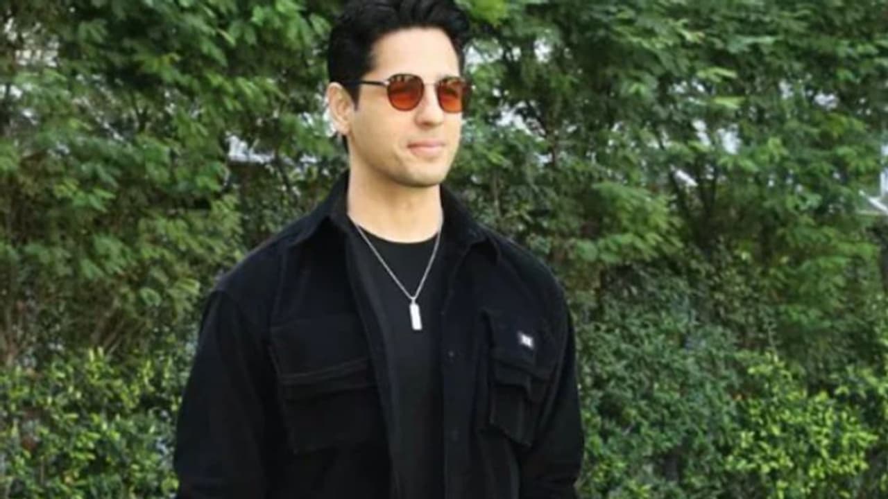 പുത്തൻ ഫ്ലാറ്റിനായി സിദ്ധാര്‍ഥ് മല്‍ഹോത്ര, വീഡിയോ പ്രചരിക്കുന്നു