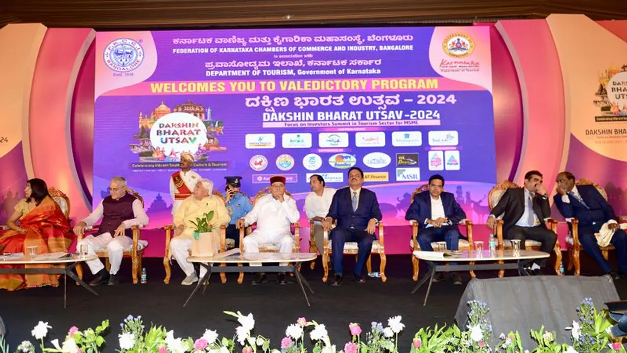 ದಕ್ಷಿಣ ಭಾರತ ಉತ್ಸವದಲ್ಲಿ ₹ 4200 ಕೋಟಿ ಹೂಡಿಕೆ ಒಪ್ಪಂದ: 2 ದಿನಗಳ ಕಾರ್ಯಕ್ರಮಕ್ಕೆ ತೆರೆ ದಕ್ಷಿಣ ಭಾರತ ಉತ್ಸವದಲ್ಲಿ ₹ 4200 ಕೋಟಿ ಹೂಡಿಕೆ ಒಪ್ಪಂದ: 2 ದಿನಗಳ ಕಾರ್ಯಕ್ರಮಕ್ಕೆ ತೆರೆ