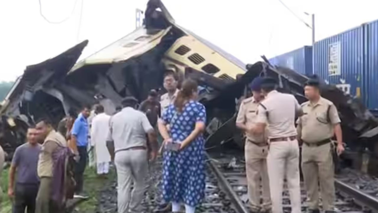 west Bengal, train accident west Bengal, train accident
