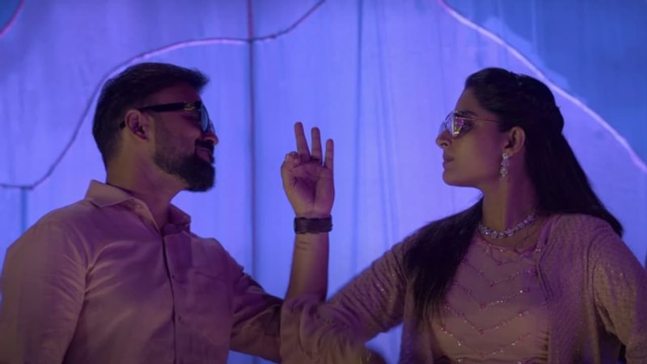 ടോണി ടാര്സിന്റെ സംഗീതം; 'ഗര്ര്ര്' ലെ ഗാനമെത്തി ടോണി ടാര്സിന്റെ സംഗീതം; 'ഗര്ര്ര്' ലെ ഗാനമെത്തി