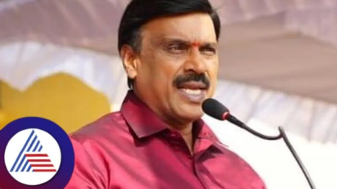 ಸಿದ್ದರಾಮಯ್ಯ ಸಿಎಂ ಆಗಿ ಮುಂದುವರಿಯಲು ನಾಲಾಯಕ್: ಶಾಸಕ ಜನಾರ್ದನ ರೆಡ್ಡಿ