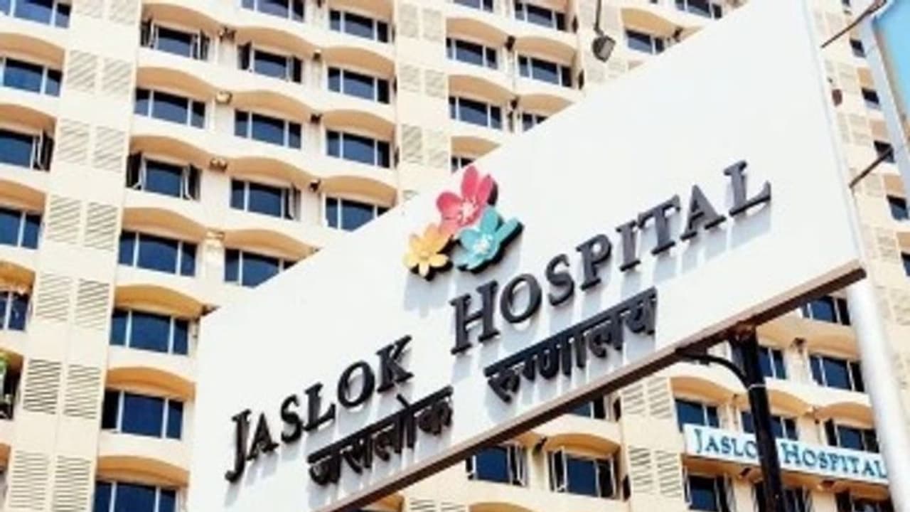 Bomb threat rocks over 50 hospitals in Mumbai: Jaslok, Raheja, KEM & more receive threatening email Bomb threat rocks over 50 hospitals in Mumbai: Jaslok, Raheja, KEM & more receive threatening email
