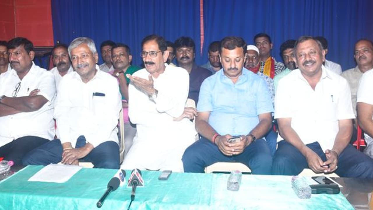 ಕೆನಾಲ್ ಯೋಜನೆ ವಿರೋಧಿಸಿ 25ಕ್ಕೆ ತುಮಕೂರು ಬಂದ್ : ಏನಿದೆ ಏನಿಲ್ಲ? ಕೆನಾಲ್ ಯೋಜನೆ ವಿರೋಧಿಸಿ 25ಕ್ಕೆ ತುಮಕೂರು ಬಂದ್ : ಏನಿದೆ ಏನಿಲ್ಲ?