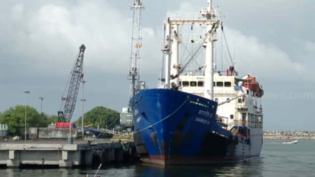 എമിഗ്രേഷന്‍ ചെക്ക് പോയിന്‍റിന് അനുമതി, ആഡംബര കപ്പലുകൾക്ക് നങ്കൂരമിടാം; പ്രതീക്ഷകളുടെ തീരത്ത് കൊല്ലം തുറമുഖം