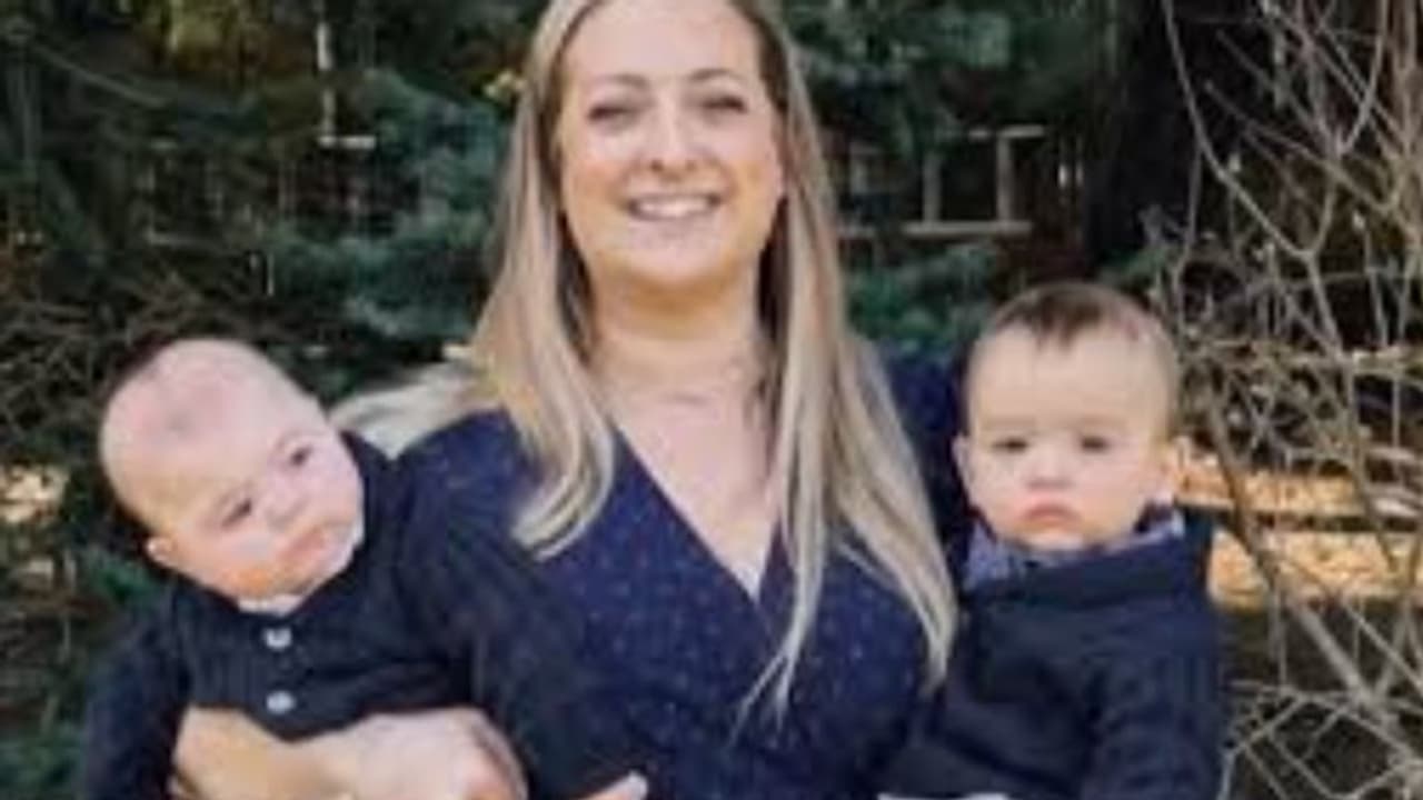 ಈ ಸಹೋದರರ ನಡುವೆ 6 ತಿಂಗಳ ಅಂತರ! ಇಂದೆಂಥಾ ವಿಸ್ಮಯ.. ಈ ಸಹೋದರರ ನಡುವೆ 6 ತಿಂಗಳ ಅಂತರ! ಇಂದೆಂಥಾ ವಿಸ್ಮಯ..