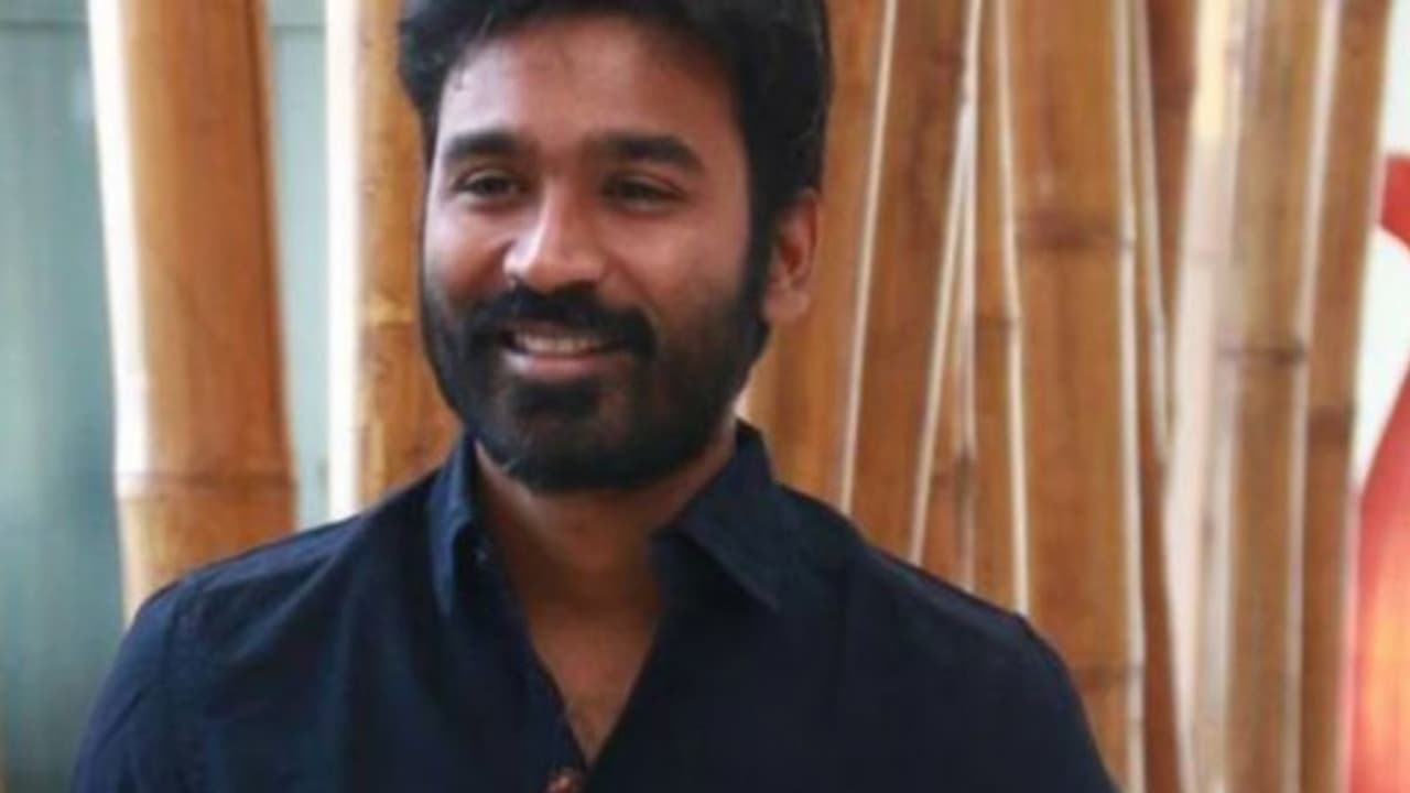 വൻ ഹിറ്റായ പോര് തൊഴിലിന് ശേഷം ധനുഷിനെ നായകനാക്കാൻ വിഘ്നേശ് രാജ വൻ ഹിറ്റായ പോര് തൊഴിലിന് ശേഷം ധനുഷിനെ നായകനാക്കാൻ വിഘ്നേശ് രാജ