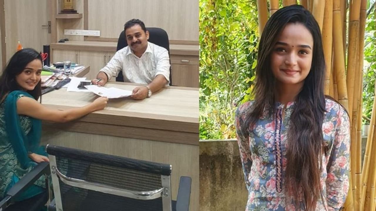 'മണർകാട് സെൻ്റ് മേരീസ് കോളേജ് ഞാനിങ്ങെടുക്കുവാ'ന്ന് മീനാക്ഷി, 'ആവശ്യം കഴിഞ്ഞ തിരിച്ച് വയ്ക്കണം'എന്ന് കമന്റുകൾ 'മണർകാട് സെൻ്റ് മേരീസ് കോളേജ് ഞാനിങ്ങെടുക്കുവാ'ന്ന് മീനാക്ഷി, 'ആവശ്യം കഴിഞ്ഞ തിരിച്ച് വയ്ക്കണം'എന്ന് കമന്റുകൾ