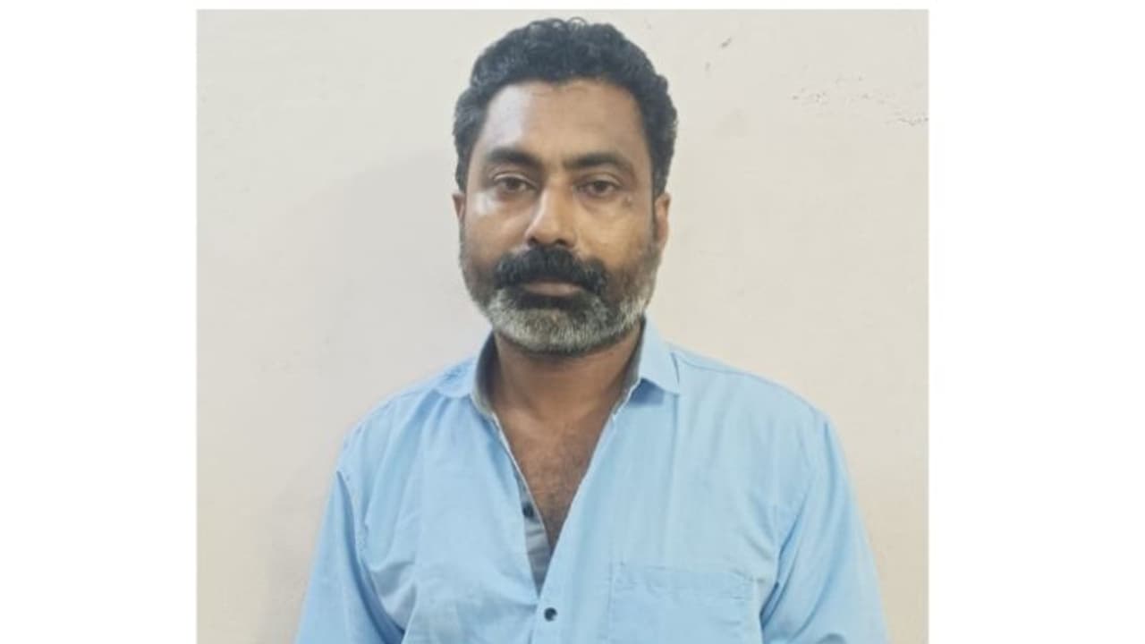 ഭാര്യാപിതാവിനെ ക്രൂരമായി മർദിച്ച ശേഷം ഒന്നുമറിയാത്ത പെരുമാറ്റം, ആശുപത്രിയിലും കൊണ്ടുപോയി; കുടുങ്ങിയത് മരണശേഷം ഭാര്യാപിതാവിനെ ക്രൂരമായി മർദിച്ച ശേഷം ഒന്നുമറിയാത്ത പെരുമാറ്റം, ആശുപത്രിയിലും കൊണ്ടുപോയി; കുടുങ്ങിയത് മരണശേഷം