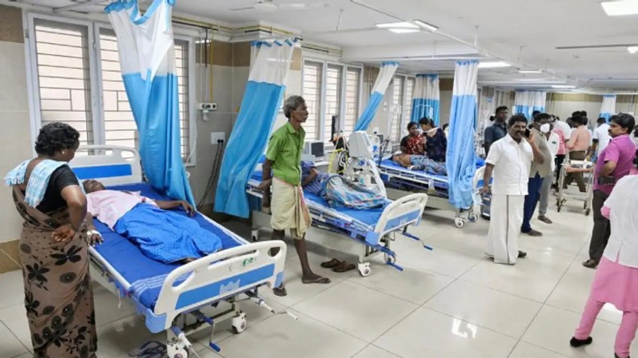 Kallakurichi : தமிழகத்தை உலுக்கும் கள்ளக்குறிச்சி சம்பவம்.. பலி என்னைகை 43ஆக உயர்வு போராடும் மருத்துவர்கள்! Kallakurichi : தமிழகத்தை உலுக்கும் கள்ளக்குறிச்சி சம்பவம்.. பலி என்னைகை 43ஆக உயர்வு போராடும் மருத்துவர்கள்!