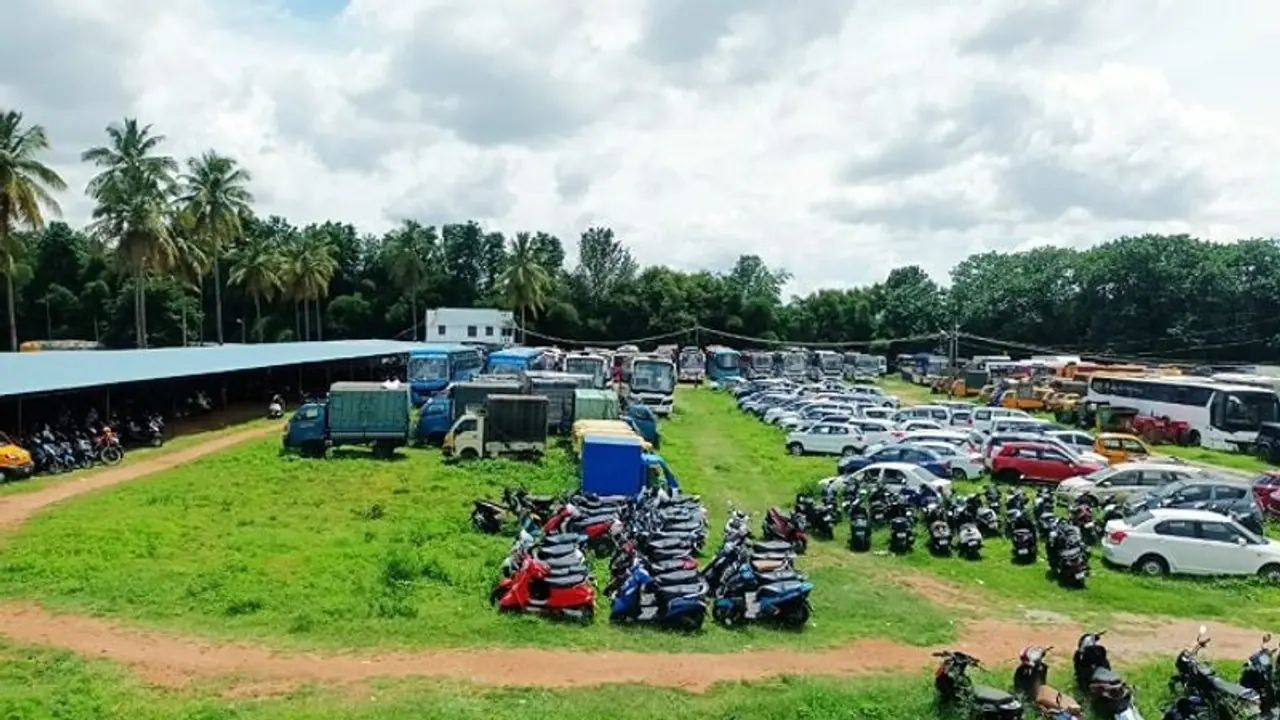 ರೇಣುಕಾಸ್ವಾಮಿ ಕೊಲೆ ಕೇಸ್: ದರ್ಶನ್ ಗ್ಯಾಂಗ್ನಿಂದ ಕುಖ್ಯಾತಿ ಆದ ಶೆಡ್ ಬಿಬಿಎಂಪಿಗೆ ತೆರಿಗೆ ಕಟ್ಟಿಲ್ಲ..! ರೇಣುಕಾಸ್ವಾಮಿ ಕೊಲೆ ಕೇಸ್: ದರ್ಶನ್ ಗ್ಯಾಂಗ್ನಿಂದ ಕುಖ್ಯಾತಿ ಆದ ಶೆಡ್ ಬಿಬಿಎಂಪಿಗೆ ತೆರಿಗೆ ಕಟ್ಟಿಲ್ಲ..!