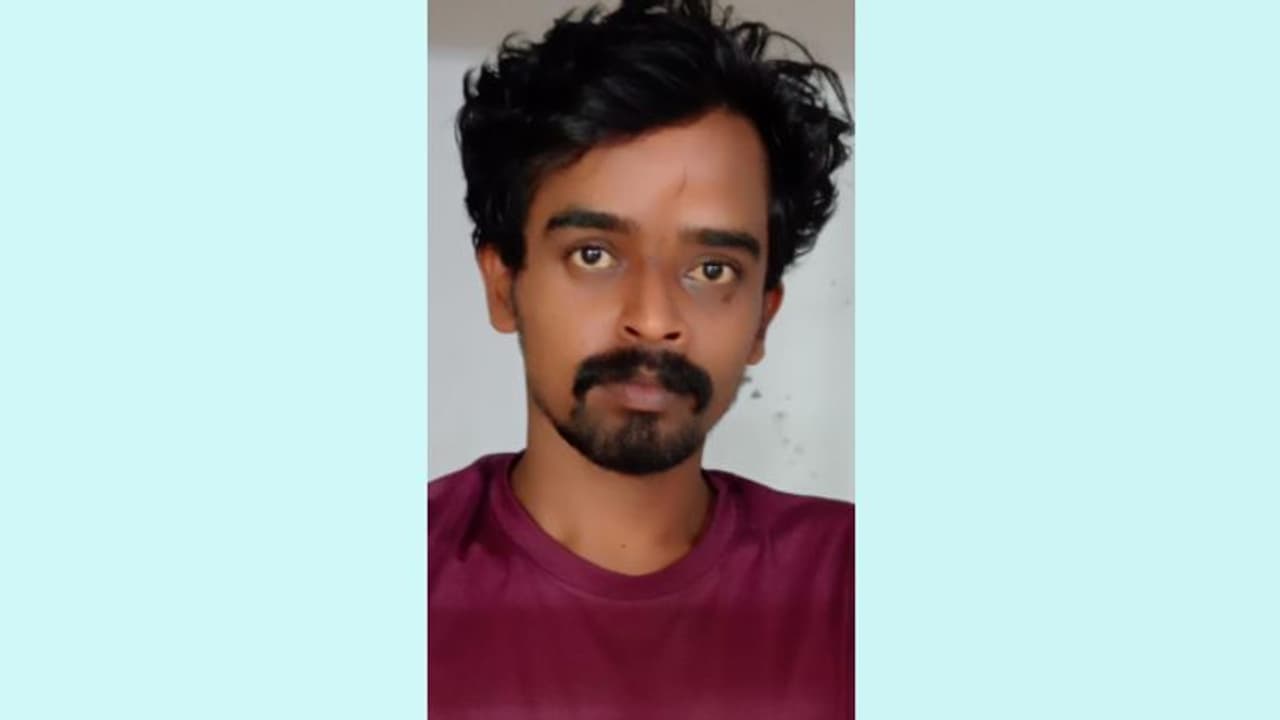 ഇന്സ്റ്റഗ്രാമിലൂടെ പരിചയപ്പെട്ട ഭര്തൃമതിയെ ഭീഷണിപ്പെടുത്തി പീഡിപ്പിച്ചു, യുവാവ് പിടിയില് ഇന്സ്റ്റഗ്രാമിലൂടെ പരിചയപ്പെട്ട ഭര്തൃമതിയെ ഭീഷണിപ്പെടുത്തി പീഡിപ്പിച്ചു, യുവാവ് പിടിയില്