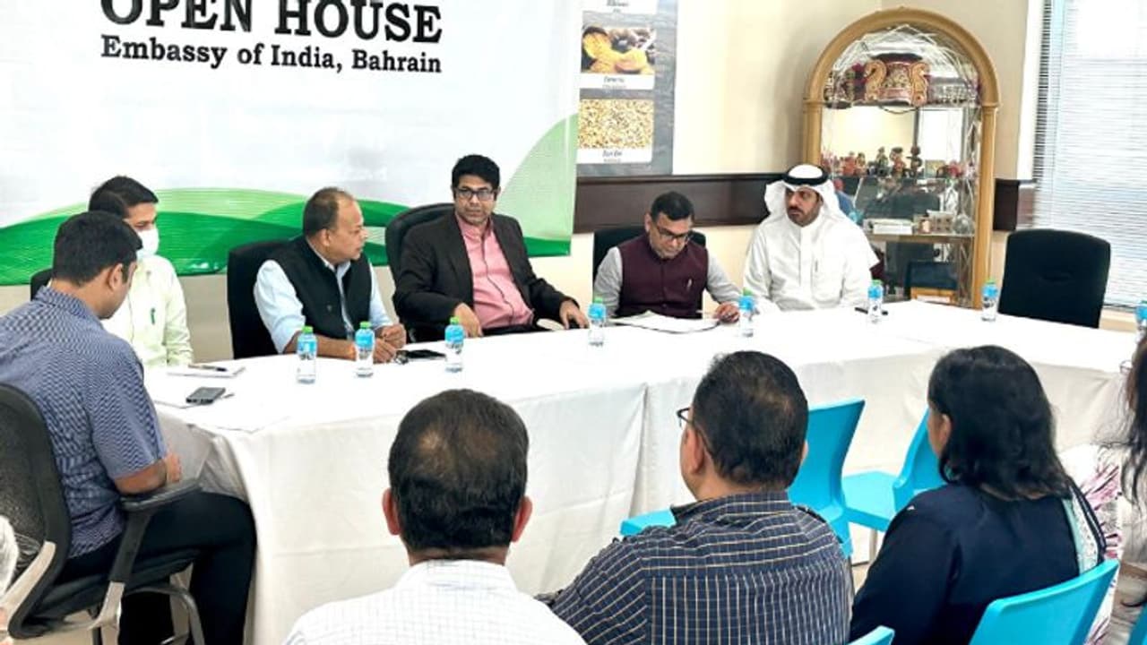 ചൂട് കൂടുന്നു, അതീവ ജാഗ്രത വേണം, സിവില്‍ ഡിഫൻസ് നിര്‍ദ്ദേശങ്ങള്‍ പാലിക്കണമെന്നും ബഹ്റൈനിലെ ഇന്ത്യൻ അംബാസഡര്‍