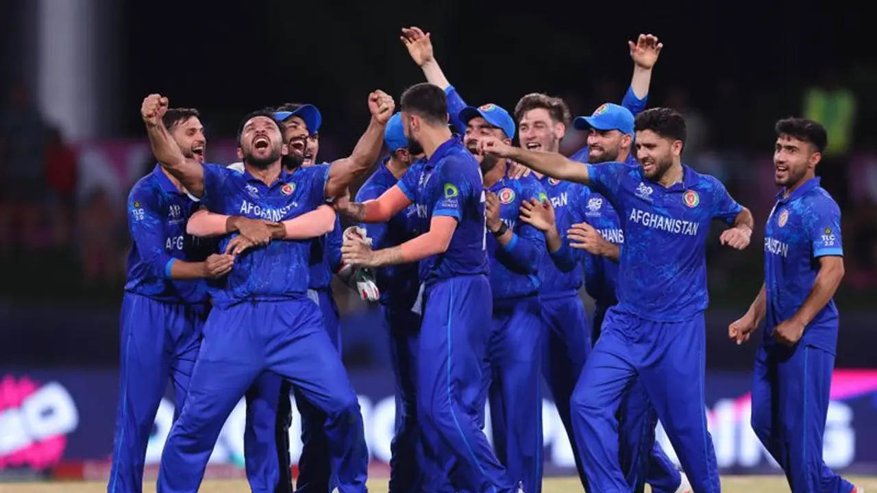 பதிலுக்கு பதில் திருப்பி கொடுத்த ஆப்கானிஸ்தான் – ஆஸியை வீழ்த்தி வரலாற்று சாதனை! பதிலுக்கு பதில் திருப்பி கொடுத்த ஆப்கானிஸ்தான் – ஆஸியை வீழ்த்தி வரலாற்று சாதனை!