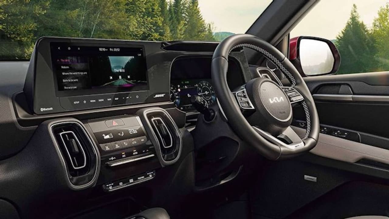 ഈ മാസം കിയ കാറുകൾക്ക് വമ്പിച്ച കിഴിവുകൾ! ഈ മാസം കിയ കാറുകൾക്ക് വമ്പിച്ച കിഴിവുകൾ!