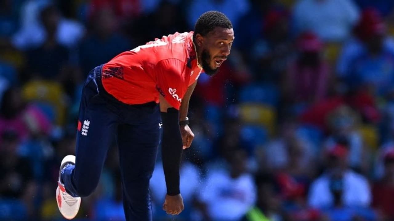 தொடரும் ஹாட்ரிக் விக்கெட் சாதனைகள் – 4 பந்தில் 4 விக்கெட், கிறிஸ் ஜோர்டன் ஹாட்ரிக் விக்கெட் எடுத்து சாதனை! தொடரும் ஹாட்ரிக் விக்கெட் சாதனைகள் – 4 பந்தில் 4 விக்கெட், கிறிஸ் ஜோர்டன் ஹாட்ரிக் விக்கெட் எடுத்து சாதனை!