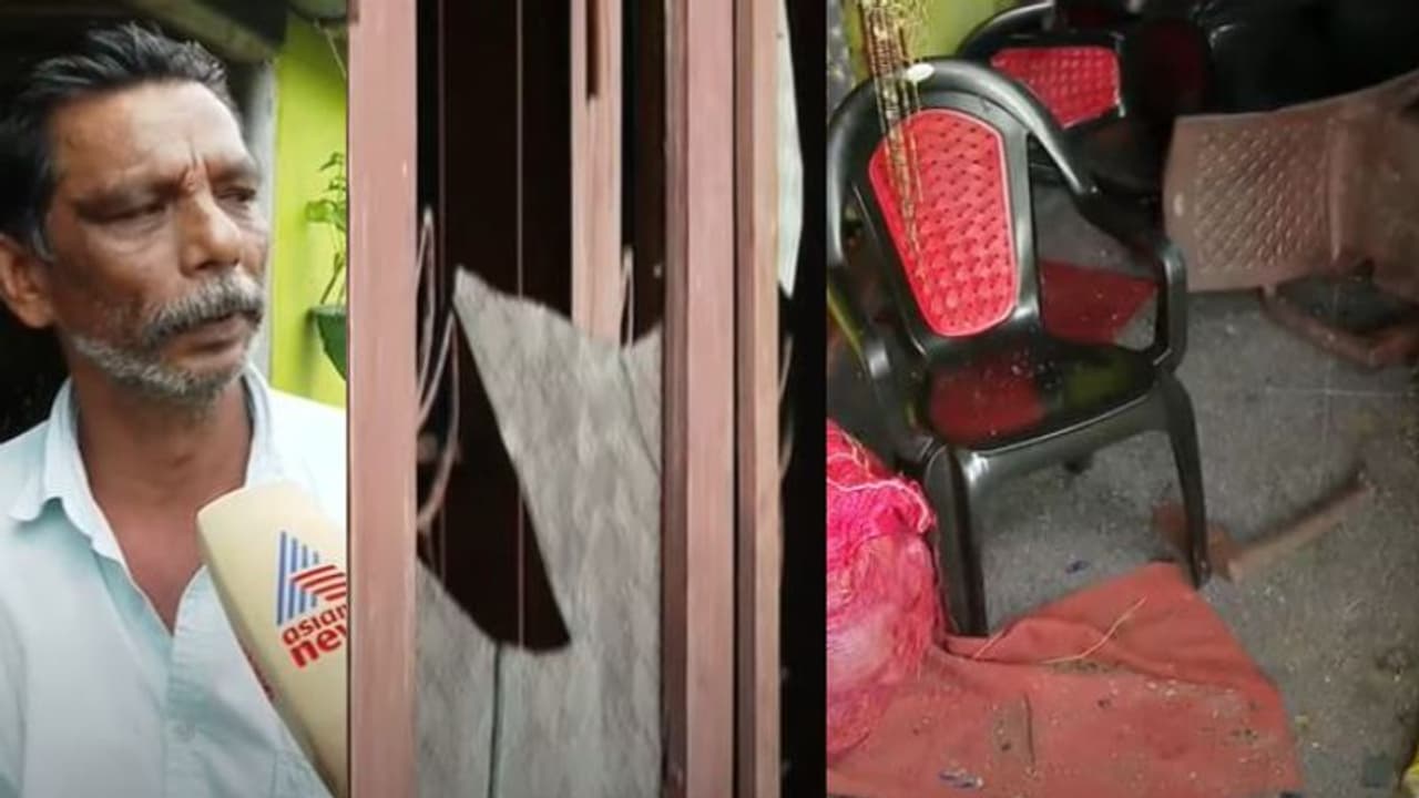 'പേര് വിളിച്ചെത്തി, പിന്നെ നടന്നത്'; പത്തനംതിട്ടയിൽ സിപിഐ ലോക്കൽ സെക്രട്ടറിയുടെ വീടിന് നേരെ ആക്രമണം 'പേര് വിളിച്ചെത്തി, പിന്നെ നടന്നത്'; പത്തനംതിട്ടയിൽ സിപിഐ ലോക്കൽ സെക്രട്ടറിയുടെ വീടിന് നേരെ ആക്രമണം