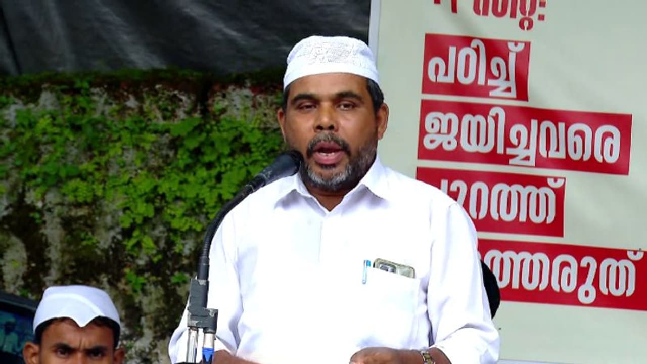 കേരളം വിഭജിക്കണമെന്ന ആവശ്യം ഉയര്‍ന്നാല്‍ തെറ്റ് പറയാനാകില്ല; വിവാദ പരാമര്‍ശവുമായി എസ്‍വൈഎസ് നേതാവ്