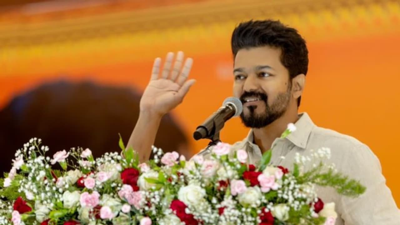 வாழ்த்து சொன்னவருக்கு.. "பாசத்தோடும்.. மதிப்போடும்" நன்றி சொன்ன TVK தலைவர் விஜய் கூட்டணிக்கு அஸ்திவாரமா? வாழ்த்து சொன்னவருக்கு.. "பாசத்தோடும்.. மதிப்போடும்" நன்றி சொன்ன TVK தலைவர் விஜய் கூட்டணிக்கு அஸ்திவாரமா?