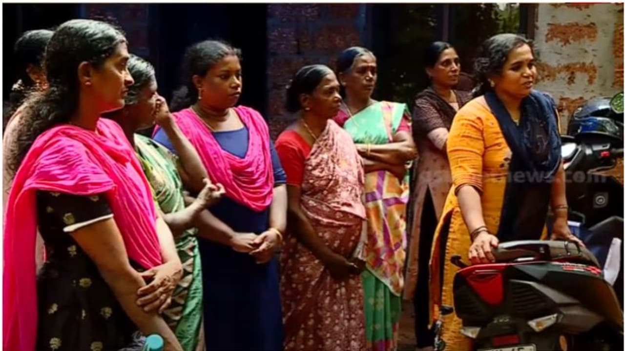 എടുക്കാത്ത വായ്പയ്ക്ക് ആനന്ദപുരത്തെ 44 കുടുംബശ്രീ അംഗങ്ങൾക്ക് ജപ്തി നോട്ടീസ്