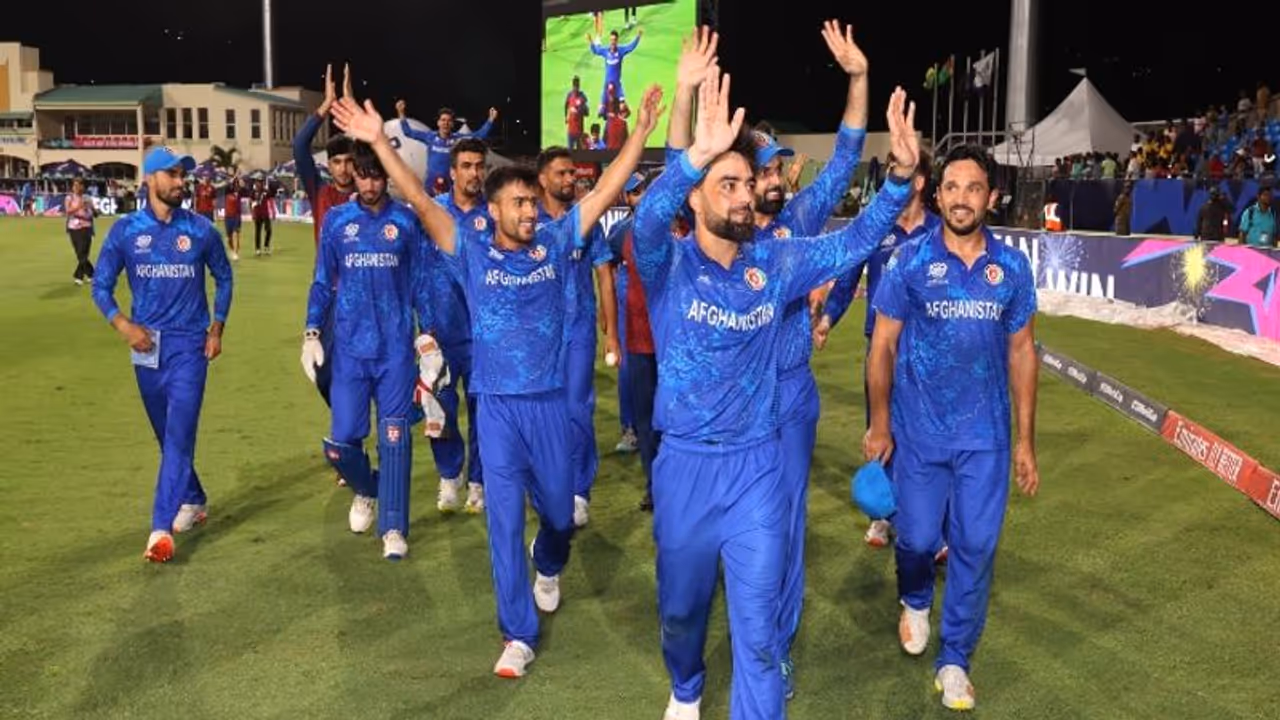 AFG vs BAN T20: நவீன் உல் ஹக் வேகத்தில் சரண்டரான வங்கதேசம் – வெற்றியோடு அரையிறுதிக்கு முன்னேறிய ஆப்கானிஸ்தான்! AFG vs BAN T20: நவீன் உல் ஹக் வேகத்தில் சரண்டரான வங்கதேசம் – வெற்றியோடு அரையிறுதிக்கு முன்னேறிய ஆப்கானிஸ்தான்!