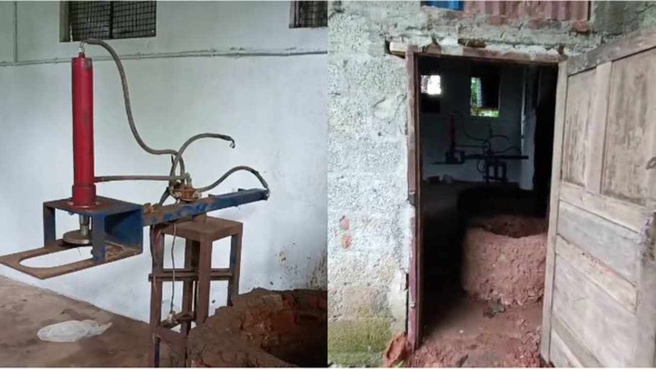 പിൻവാതിൽ തകർത്ത് മോഷണം; പലഹാര നിർമ്മാണ യൂണിറ്റിലെ ഉപകരണങ്ങൾ, കിണറ്റിലെ പമ്പ്, ഒന്നും ബാക്കി വയ്ക്കാതെ കള്ളൻ