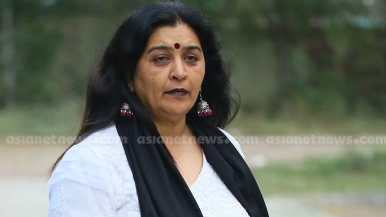 പ്ലസ് വൺ സീറ്റ്: പൊതുവിദ്യാഭ്യാസ വകുപ്പ് പ്രിൻസിപ്പൽ സെക്രട്ടറിയോട് ദേശീയ ബാലാവകാശ കമ്മീഷൻ റിപ്പോര്‍ട്ട് തേടി