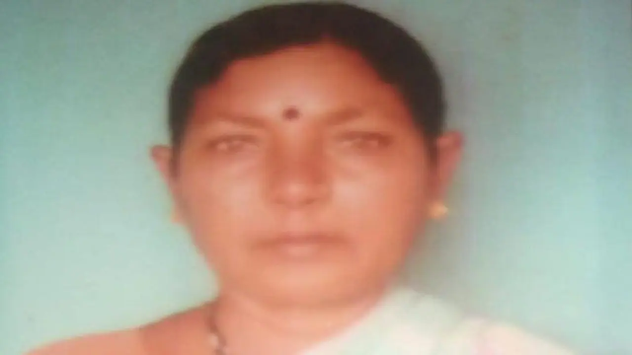 ಕೊಪ್ಪಳ: ಕೇವಲ 200 ರೂ. ಕೂಲಿ ಹಣಕ್ಕೆ ಬಿತ್ತು ಮಹಿಳೆಯ ಹೆಣ..! ಕೊಪ್ಪಳ: ಕೇವಲ 200 ರೂ. ಕೂಲಿ ಹಣಕ್ಕೆ ಬಿತ್ತು ಮಹಿಳೆಯ ಹೆಣ..!