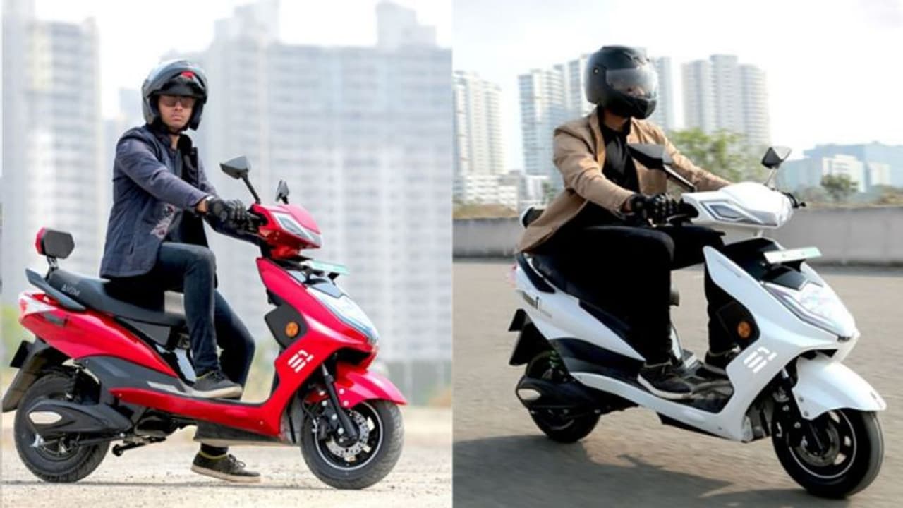 54,999 ரூபாய் தான்.. குறைந்த நேரத்தில் முழு சார்ஜ்! இந்தியாவின் மலிவான மின்சார ஸ்கூட்டர்!!