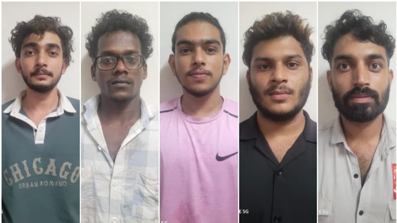 യുവാവിൻ്റെ സ്കൂട്ടർ ഇടിച്ചിട്ട് കാറിൽ തട്ടിക്കൊണ്ടുപോയ കേസ്; അഞ്ച് പ്രതികൾ പിടിയിൽ യുവാവിൻ്റെ സ്കൂട്ടർ ഇടിച്ചിട്ട് കാറിൽ തട്ടിക്കൊണ്ടുപോയ കേസ്; അഞ്ച് പ്രതികൾ പിടിയിൽ