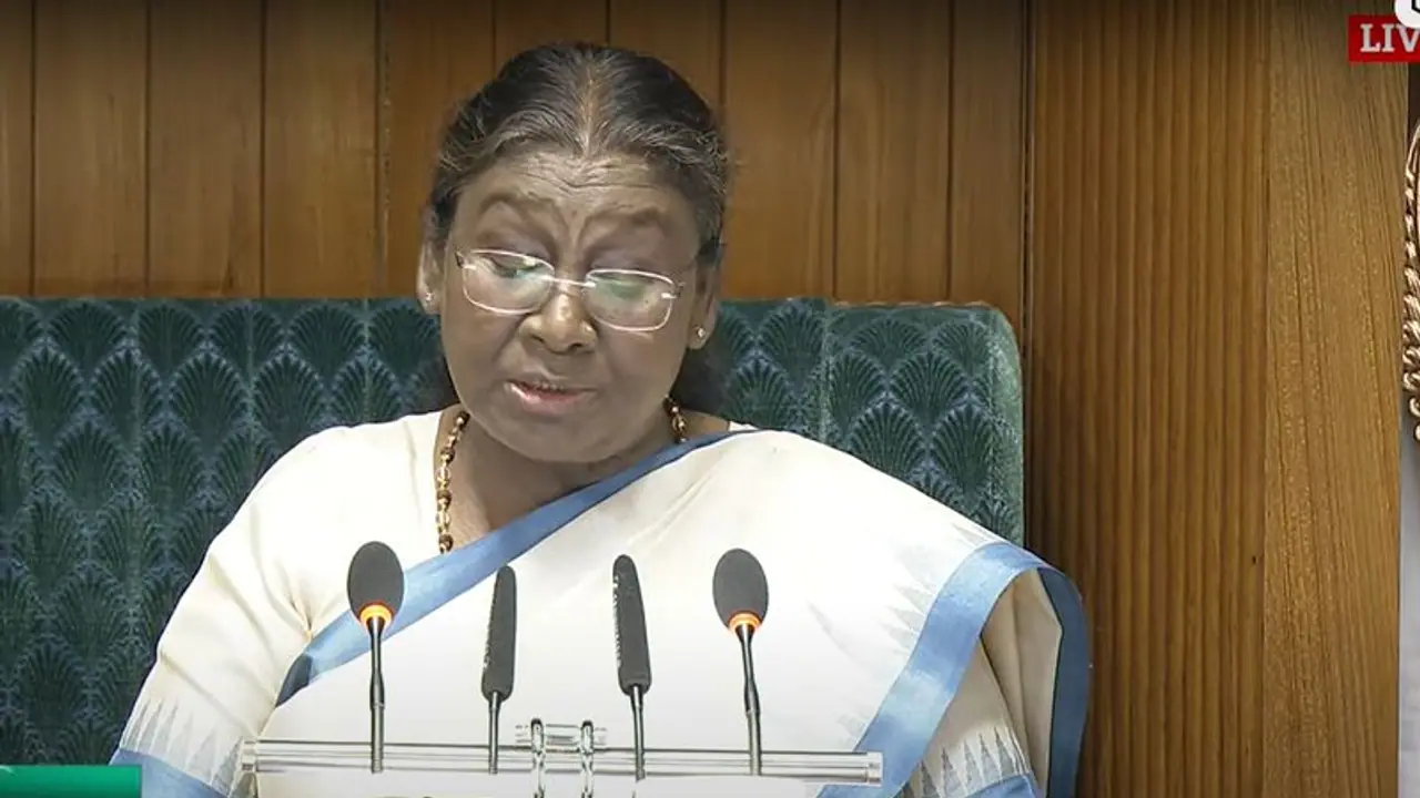 18ನೇ ಲೋಕಸಭೆ ಜಂಟಿ ಸದನ ಉದ್ದೇಶಿಸಿ ರಾಷ್ಟ್ರಪತಿ ಮೊದಲ ಭಾಷಣ, ವಿಪಕ್ಷಗಳ ಅಡ್ಡಿ!