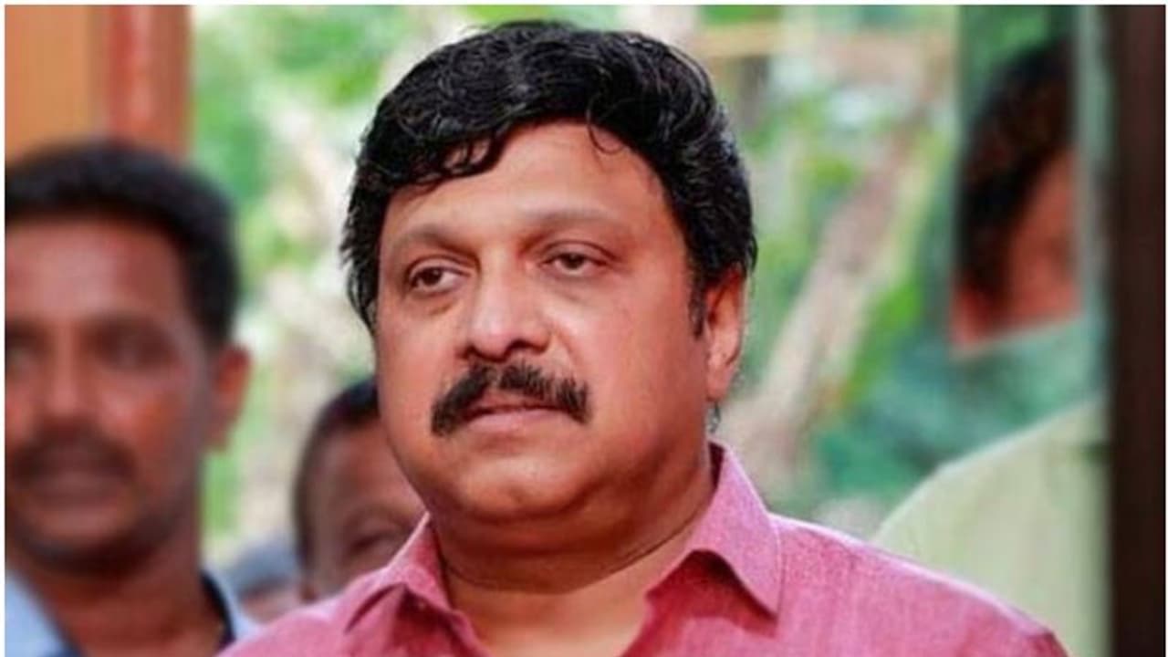 പുല്ലുപാറ അപകടം: മന്ത്രി ഗണേഷ്കുമാർ അടിയന്തര സഹായം പ്രഖ്യാപിച്ചു, മരിച്ചവരുടെ കുടുംബങ്ങൾക്ക് 5 ലക്ഷം പുല്ലുപാറ അപകടം: മന്ത്രി ഗണേഷ്കുമാർ അടിയന്തര സഹായം പ്രഖ്യാപിച്ചു, മരിച്ചവരുടെ കുടുംബങ്ങൾക്ക് 5 ലക്ഷം