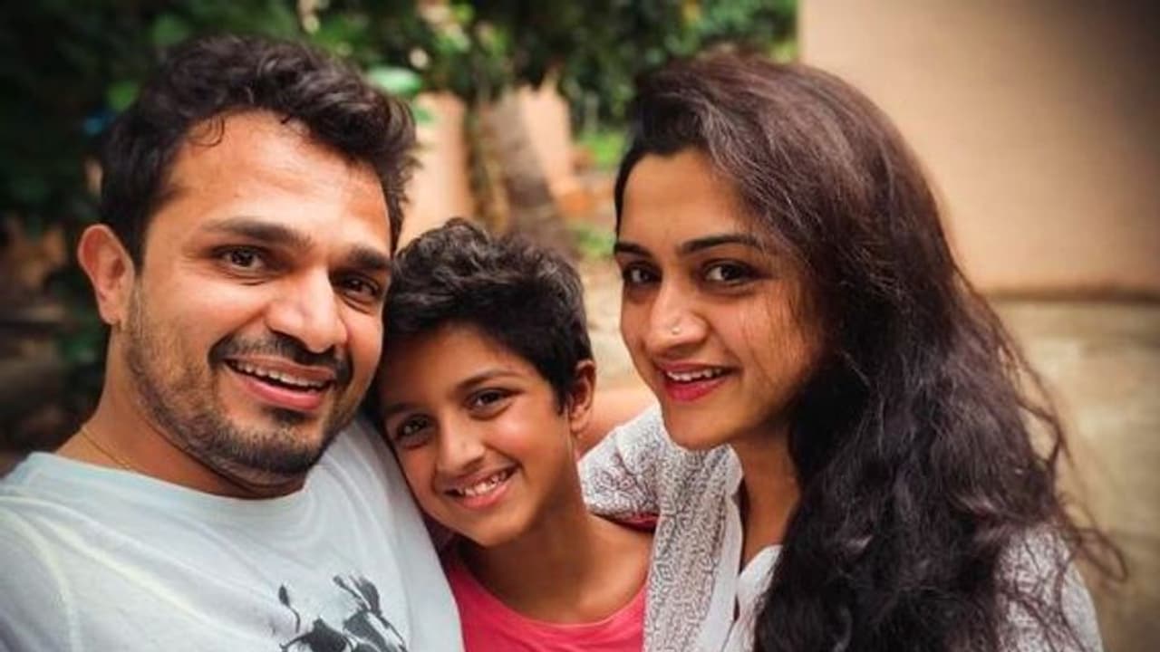 ಆಗಿದ್ದು ಆಯ್ತು, ಜೀವನದಲ್ಲಿ ಮುಂದಕ್ಕೆ ಹೋಗು ಅಂತಾರೆ... ಎನ್ನುತ್ತಲೇ ವಿಜಯ ರಾಘವೇಂದ್ರ ಹೇಳಿದ್ದೇನು?