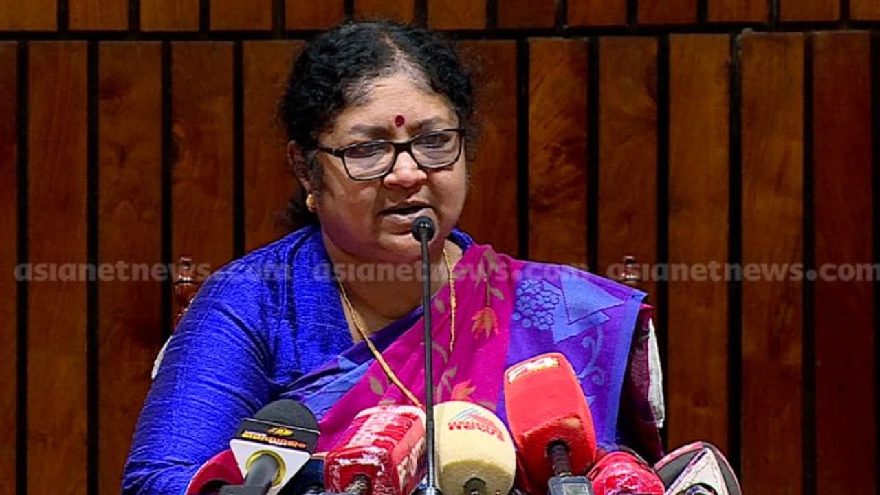 കെടിയു വി സിയെ നിയമിക്കേണ്ടത് സർക്കാർ നൽകുന്ന പാനലിൽ നിന്നെന്ന് മന്ത്രി; ഗവർണറുടെ നടപടിക്കെതിരെ രൂക്ഷ വിമർശം