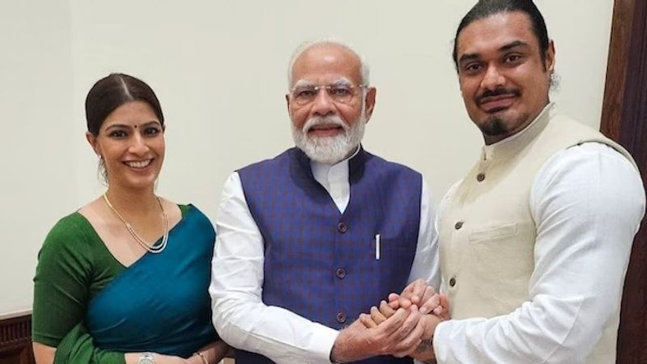 (Photos) Actress Varalaxmi Sarathkumar, Nicholai Sachdev invite PM Narendra Modi to their wedding