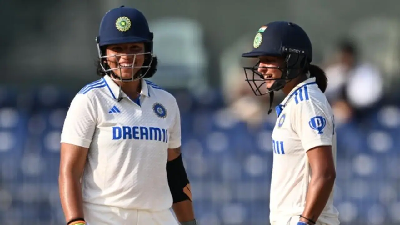 டெஸ்ட் கிரிக்கெட்டில் 603 ரன்கள் குவித்து வரலாற்று சாதனை படைத்த இந்திய மகளிர் அணி! டெஸ்ட் கிரிக்கெட்டில் 603 ரன்கள் குவித்து வரலாற்று சாதனை படைத்த இந்திய மகளிர் அணி!