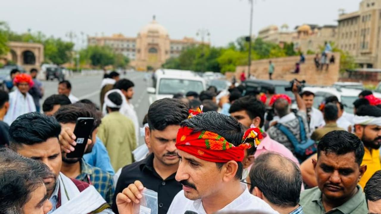 இந்துவா எனக் கண்டறிய டி.என்.ஏ சோதனையா! ரத்த மாதிரிகளுடன் திரண்ட ராஜஸ்தான் மக்கள்!