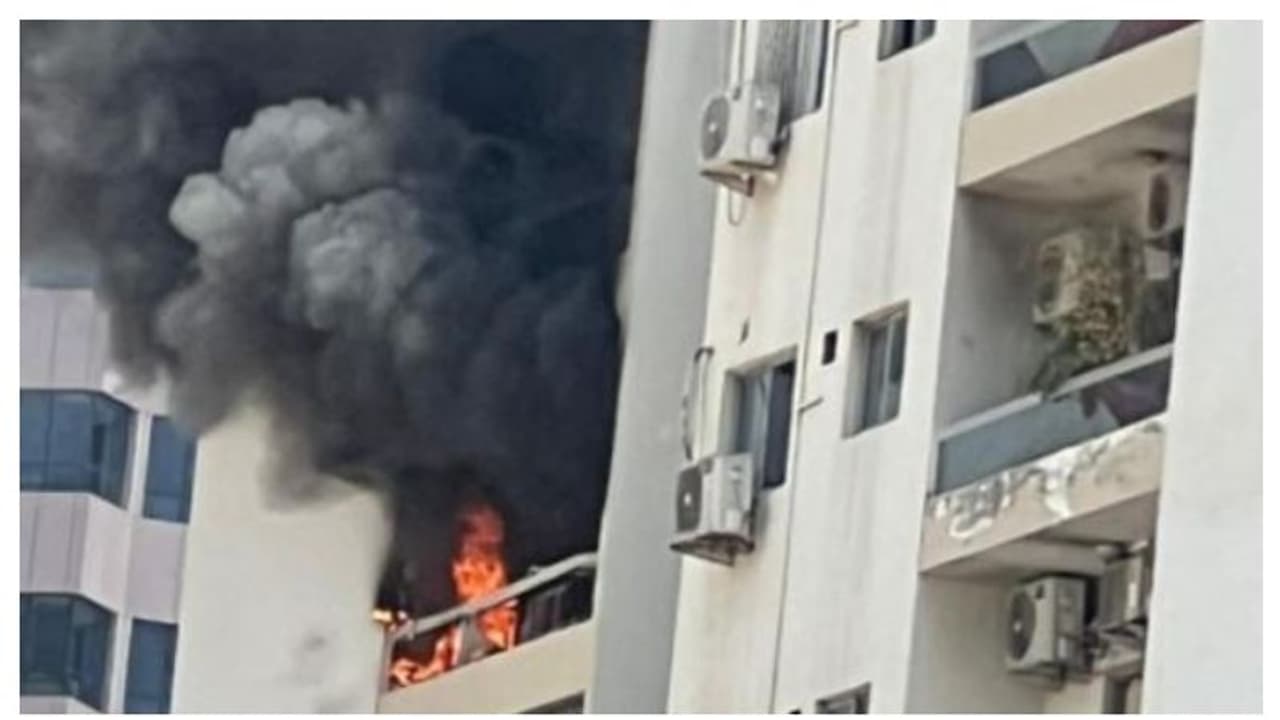 യുഎഇയില് ബഹുനില റെസിഡന്ഷ്യല് കെട്ടിടത്തില് തീപിടിത്തം യുഎഇയില് ബഹുനില റെസിഡന്ഷ്യല് കെട്ടിടത്തില് തീപിടിത്തം