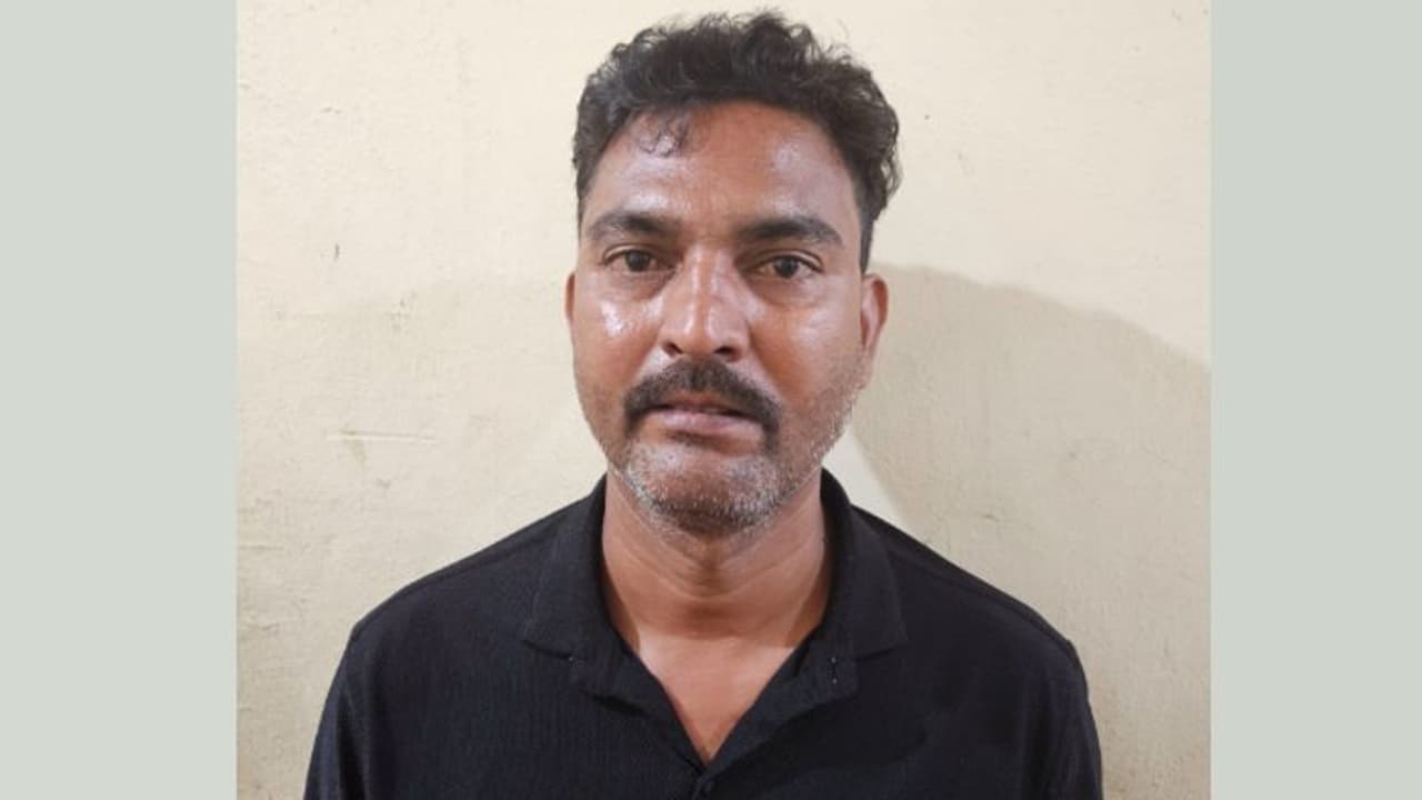 വിദേശ രാജ്യങ്ങളിൽ കപ്പലിൽ ജോലി, വൻ ശമ്പളം, വാഗ്ദാനങ്ങളെല്ലാം നുണ; പണം തട്ടിയ മഹാരാഷ്ട്ര സ്വദേശി പിടിയിൽ വിദേശ രാജ്യങ്ങളിൽ കപ്പലിൽ ജോലി, വൻ ശമ്പളം, വാഗ്ദാനങ്ങളെല്ലാം നുണ; പണം തട്ടിയ മഹാരാഷ്ട്ര സ്വദേശി പിടിയിൽ