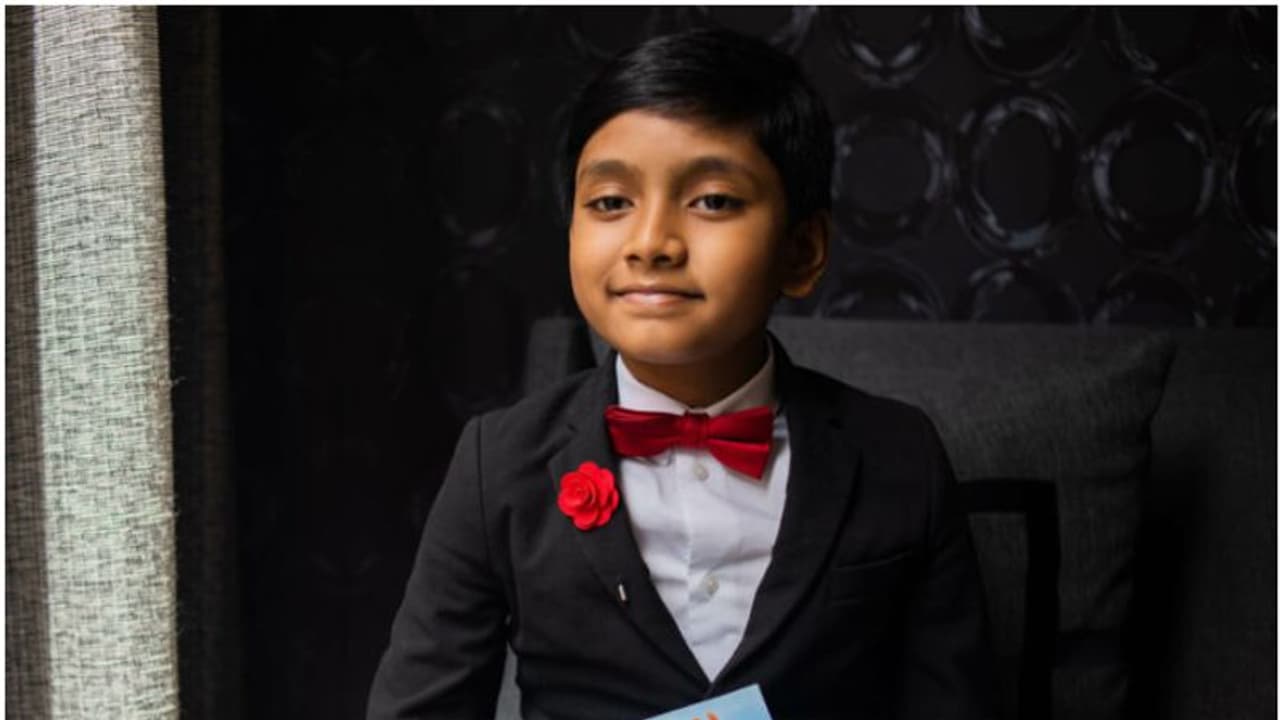 വെറും 12 വയസ്സ്, ഡിഗ്രിക്ക് ന്യൂയോർക്ക് സർവകലാശാലയിൽ, വിഷയം ഫിസിക്സ്, കണക്ക്; അത്ഭുതമായി ഇന്ത്യൻ വിദ്യാർഥി വെറും 12 വയസ്സ്, ഡിഗ്രിക്ക് ന്യൂയോർക്ക് സർവകലാശാലയിൽ, വിഷയം ഫിസിക്സ്, കണക്ക്; അത്ഭുതമായി ഇന്ത്യൻ വിദ്യാർഥി