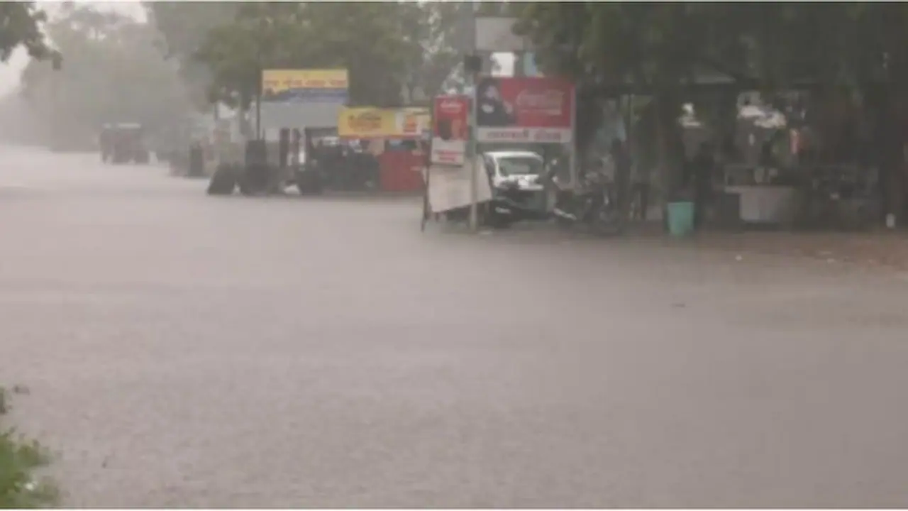 IMD issues Yellow alert for Karnataka’s coast, predicting continuous rainfall for 5 days