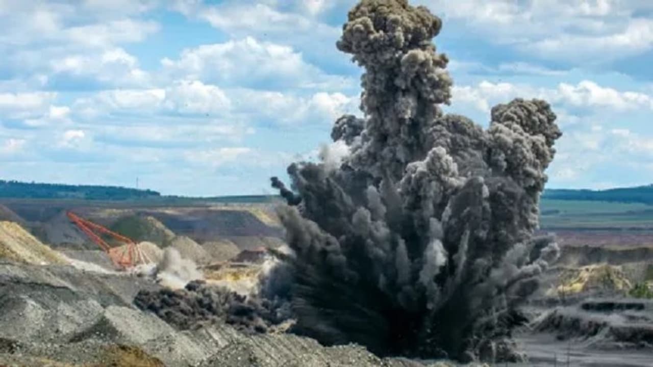 भारत ने दुनिया को दिखाया दम, बनाया सबसे पॉवरफुल गैर परमाणु विस्फोटक...वॉर में साबित होगा गेमचेंजर भारत ने दुनिया को दिखाया दम, बनाया सबसे पॉवरफुल गैर परमाणु विस्फोटक...वॉर में साबित होगा गेमचेंजर