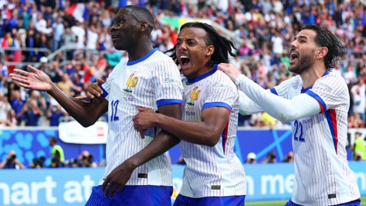 ബെല്ജിയത്തിന്റെ കഥ കഴിച്ച് ഫ്രാന്സ്! വീണത് സെല്ഫ് ഗോളില്, കണക്ക് തീര്ക്കാന് ഡി ബ്രൂയ്ന് കാത്തിരിക്കണം ബെല്ജിയത്തിന്റെ കഥ കഴിച്ച് ഫ്രാന്സ്! വീണത് സെല്ഫ് ഗോളില്, കണക്ക് തീര്ക്കാന് ഡി ബ്രൂയ്ന് കാത്തിരിക്കണം